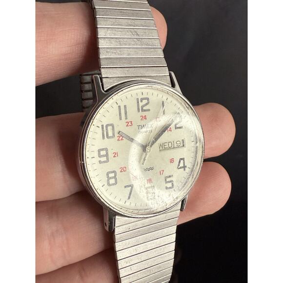 Timex Watch Men Silver Stainless St Stretch WR Batt Day Date 24hr White Quartz - Picture 2 of 10